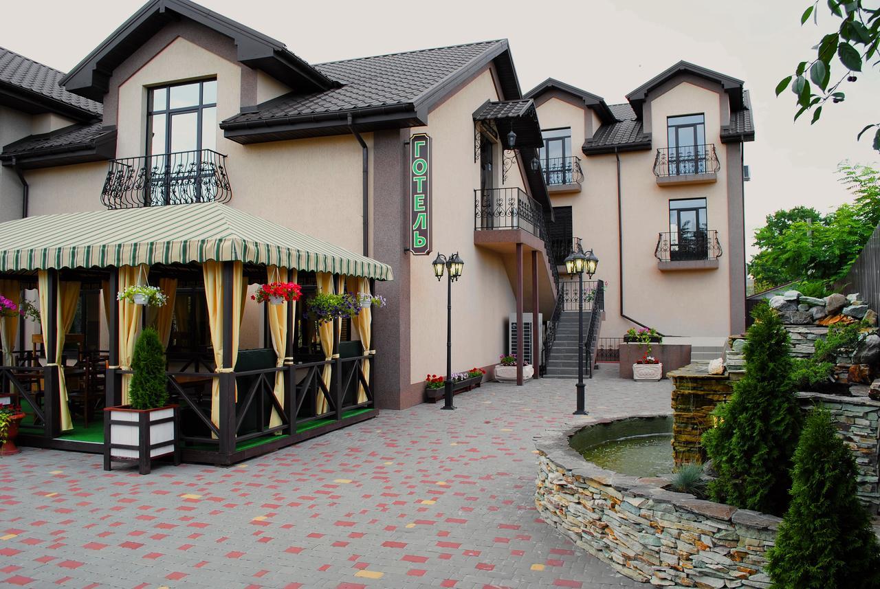 Hotel Restaurant Complex Roman'S Vishenki  Exterior photo